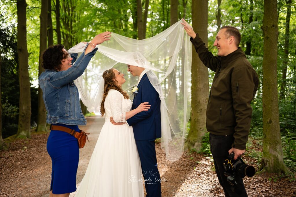 Wat doet een weddingplanner de hele dag. Magnolia Weddingplanner. Christelijke weddingplanner. Christelijke Ceremoniemeester